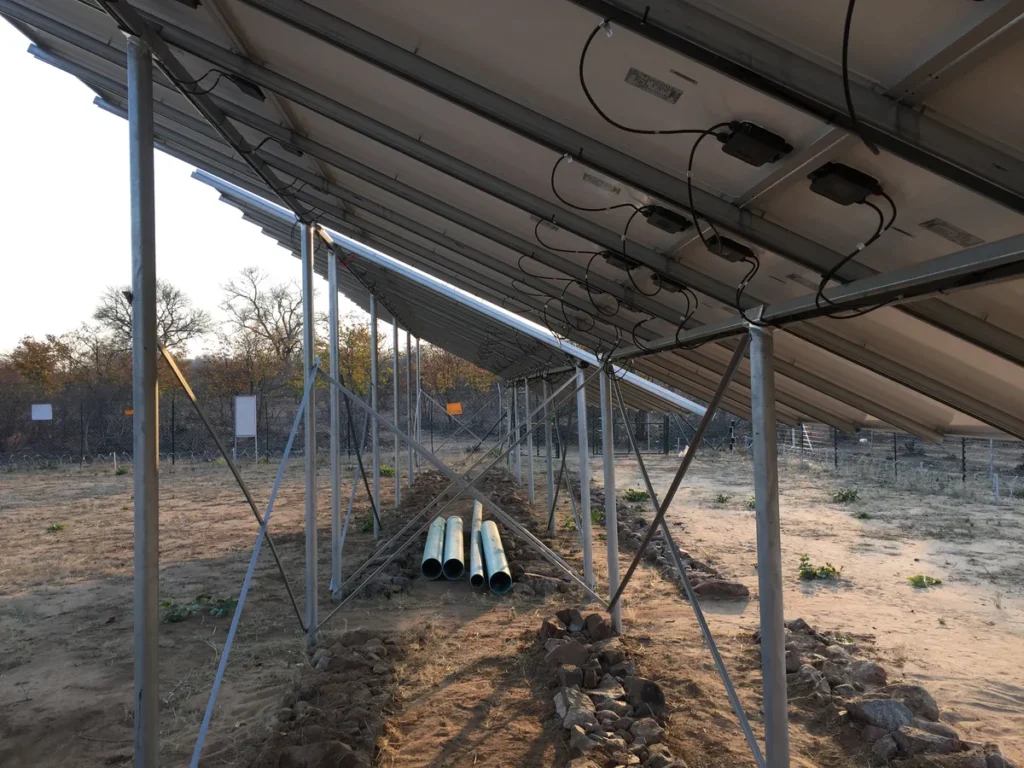 Solar array mounting support structure
